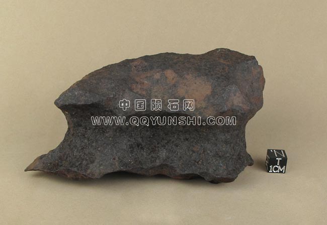 henbury-1452-ii[1]Henbury铁陨石（IIIAB）被发现于1931年，在澳大利亚中部.jpg