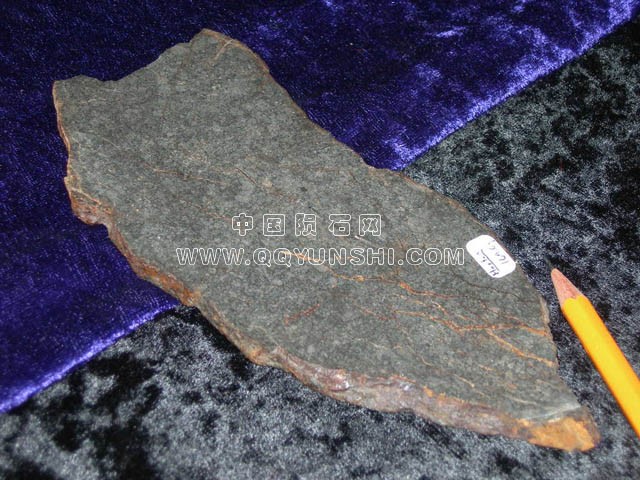 193935idofmdqiid9d9fde[1].jpg