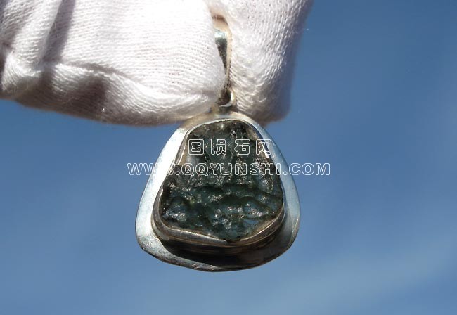 moldavite-4-8-i[1]125.00美元.jpg