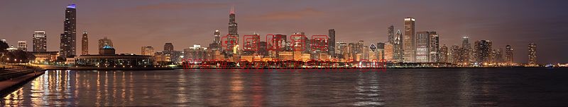 800px-Chicago_night_pano[1].jpg