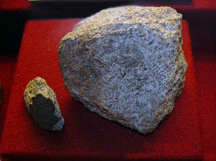 a_ag_Eichst__dt_meteorite_19[1].jpg