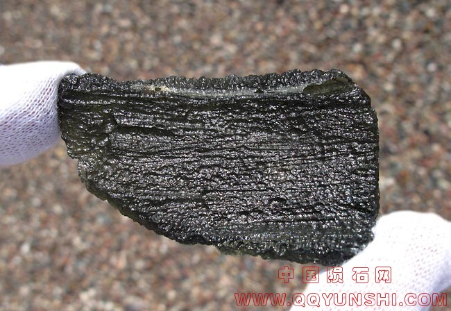 moldavite-19-2-ii.jpg