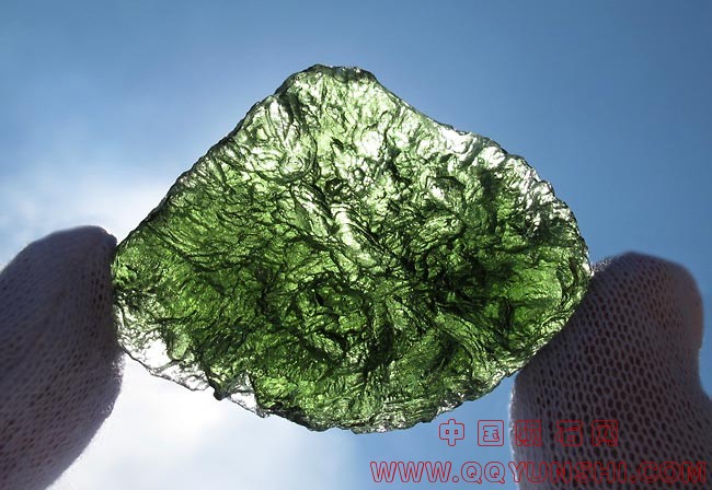 moldavite-18-6-iii.jpg