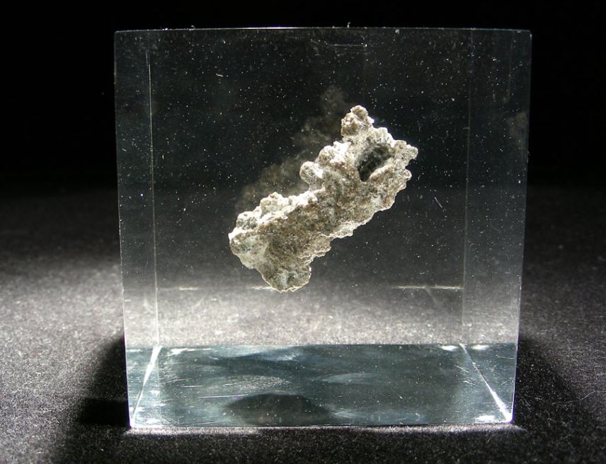 fulgurite_cube_1[1].jpg