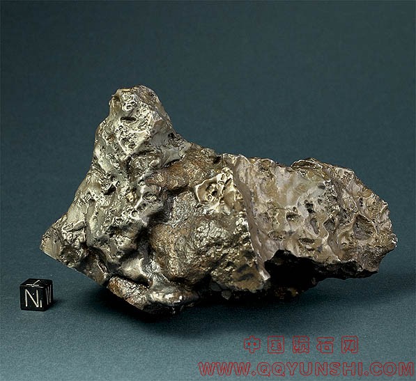 Eisenmeteorit 597.jpg