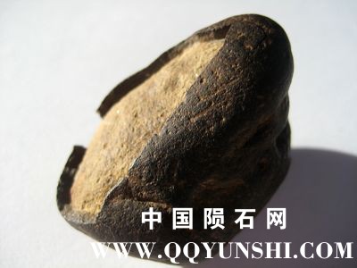 concretion_hematite_coating1.jpg