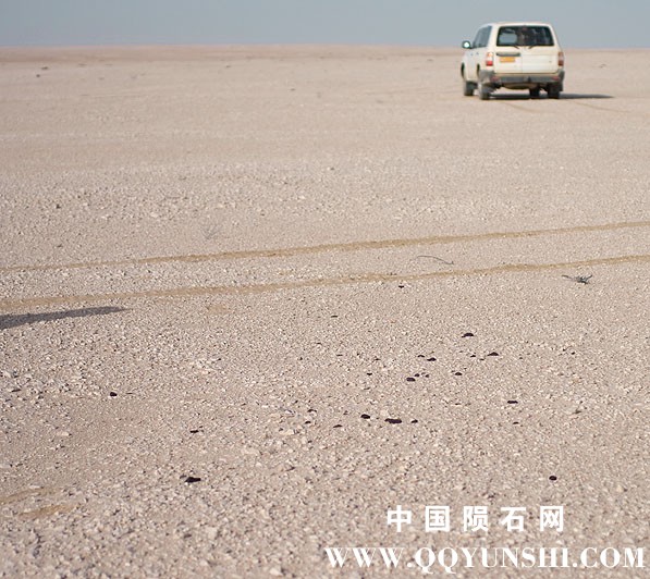meteorite weathering fragmentation.jpg