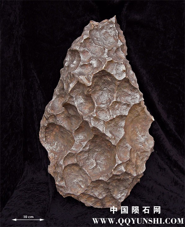 Gibeon 77kg Eisenmeteorit 597.jpg