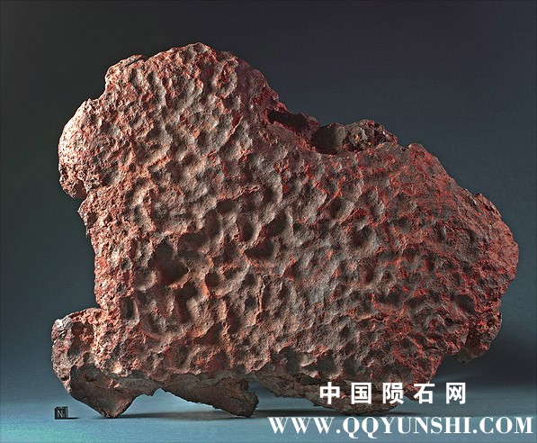 Gibeon_meteorite 30kg 597c.jpg