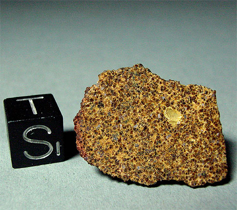 nwa 4901 nwa 011 meteorite 485.jpg