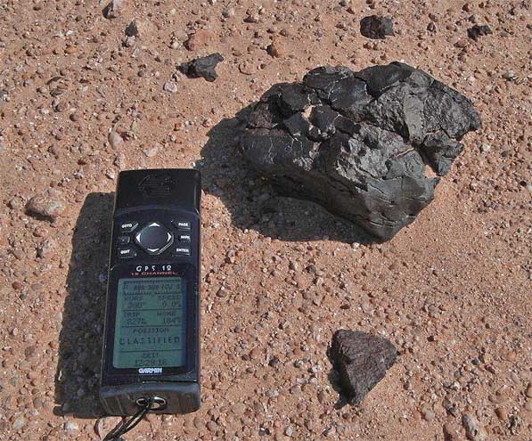 Weathered_desert_meteorite_597.jpg