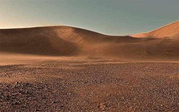 Sahara_Barchan_dune_597.jpg