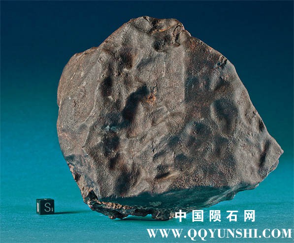 Regmaglypten_meteorit_chondrit_597.jpg