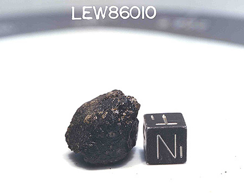 LEW86010b.jpg