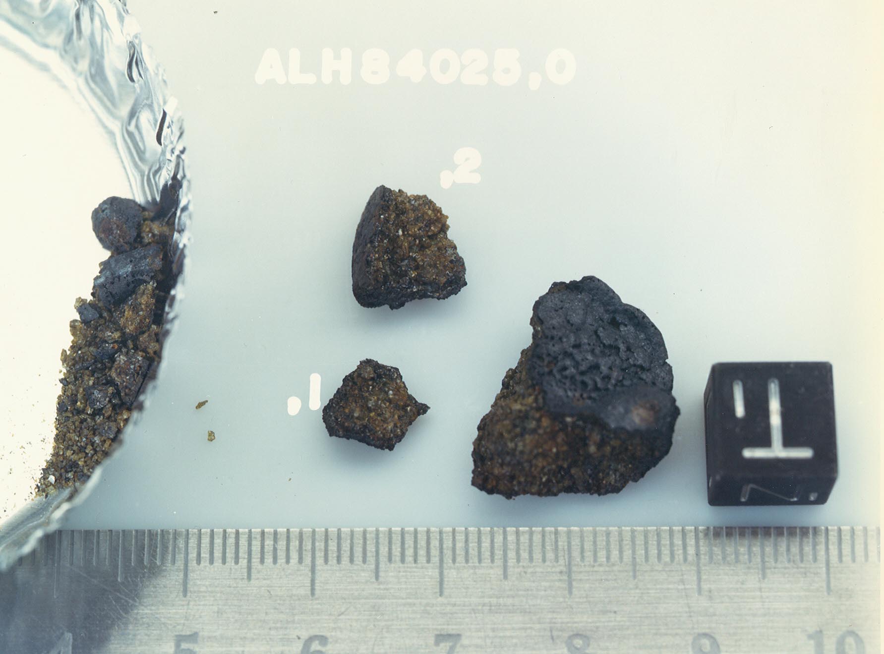 ALH84025C.jpg