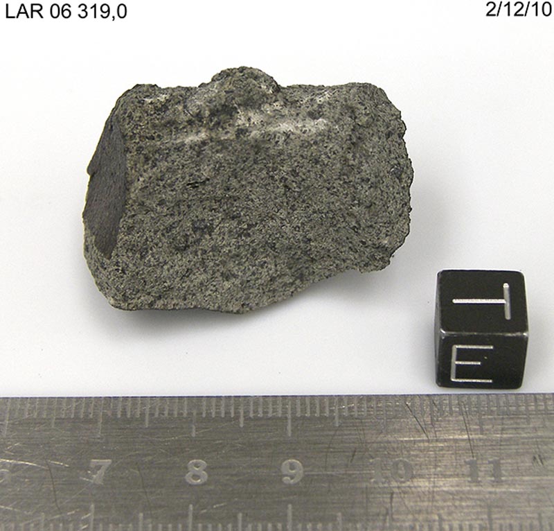 LAR06319,0TE.jpg