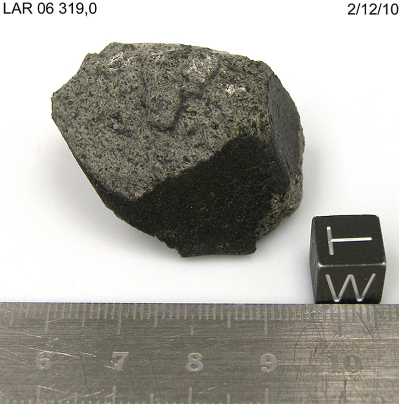 LAR06319,0TW.jpg