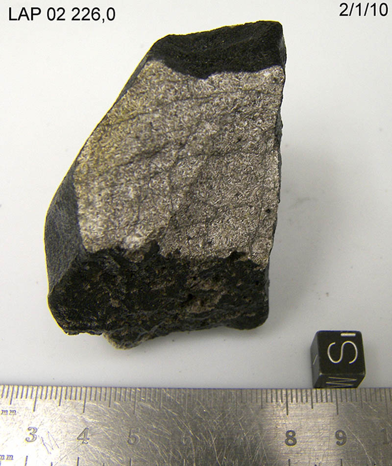 LAP02226,0SW.jpg