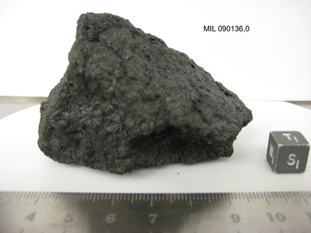 mil090136,0s.jpg