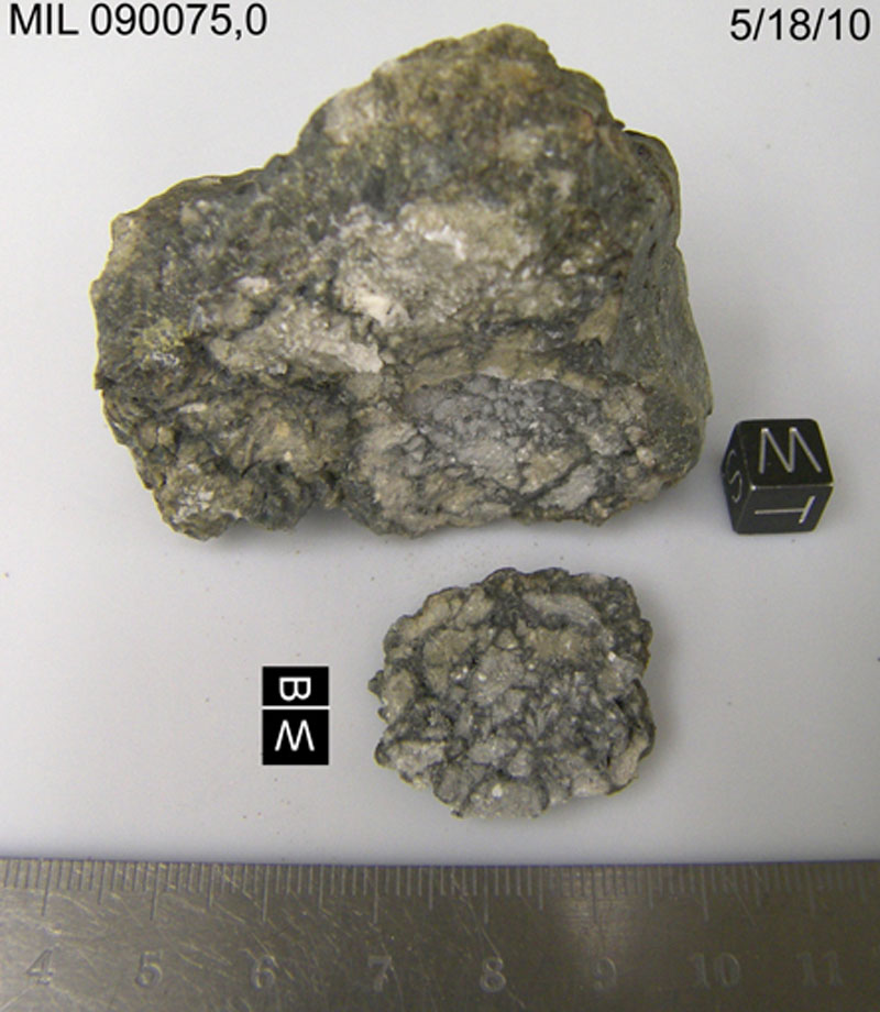 MIL090075,0 1st chip.jpg