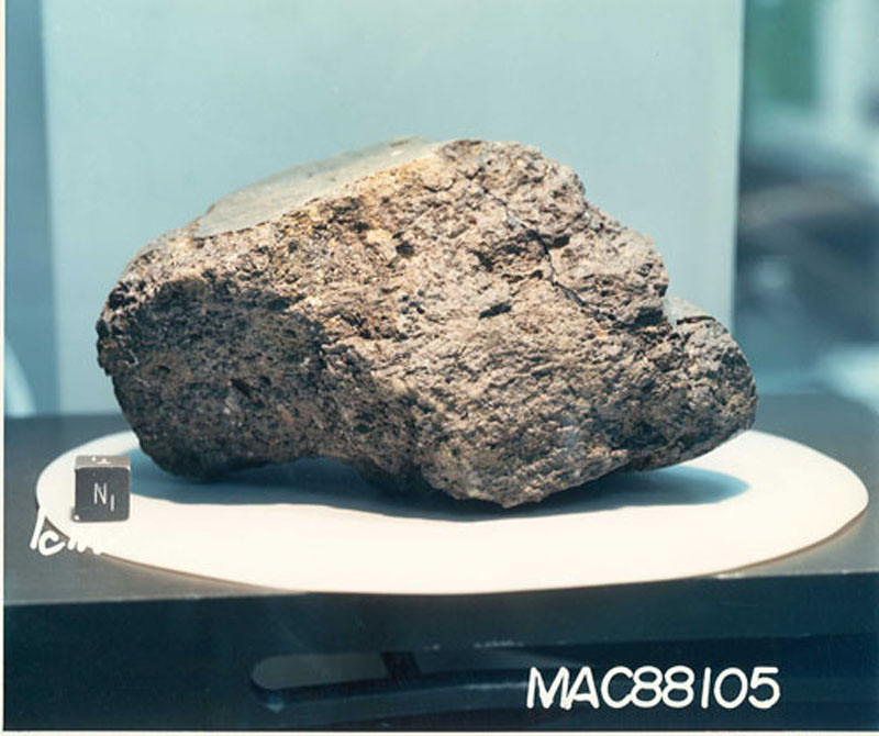 MAC88105F.jpg
