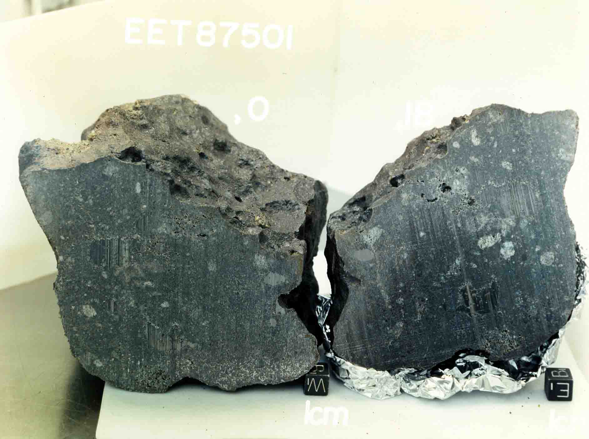 EET87501J.jpg