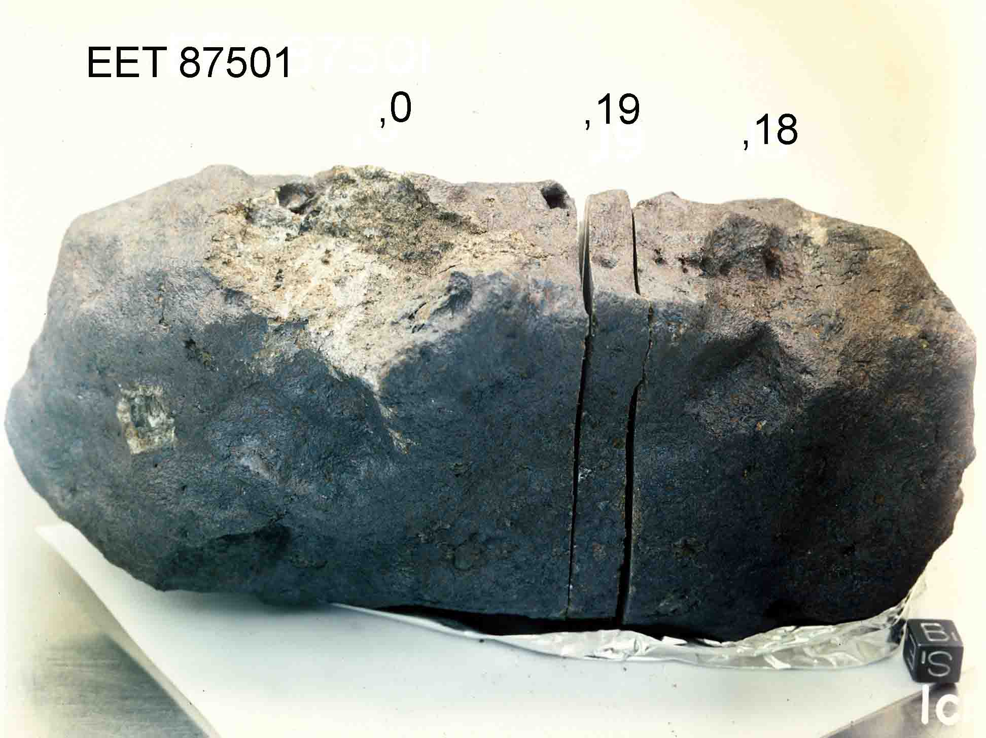 EET87501M.jpg