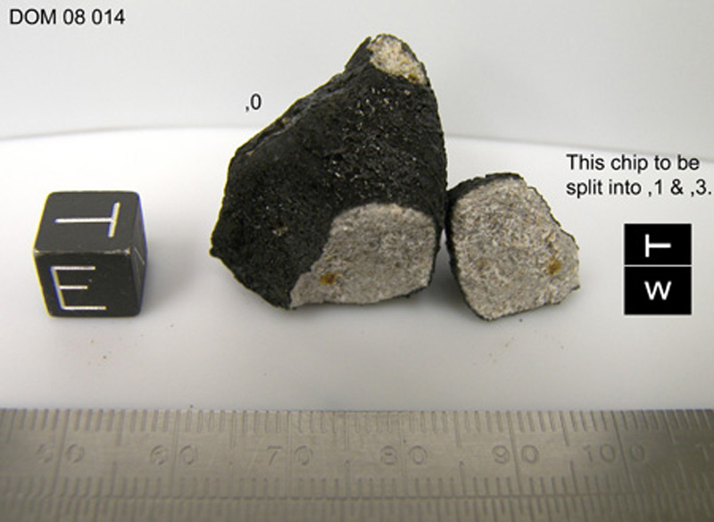 DOM08014,0 post chip.jpg
