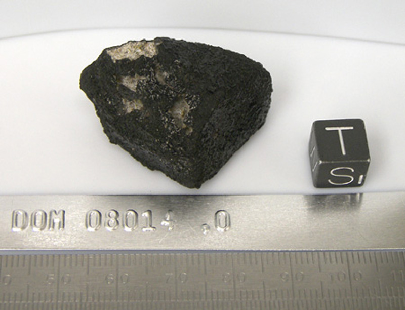 DOM08014,0S.jpg