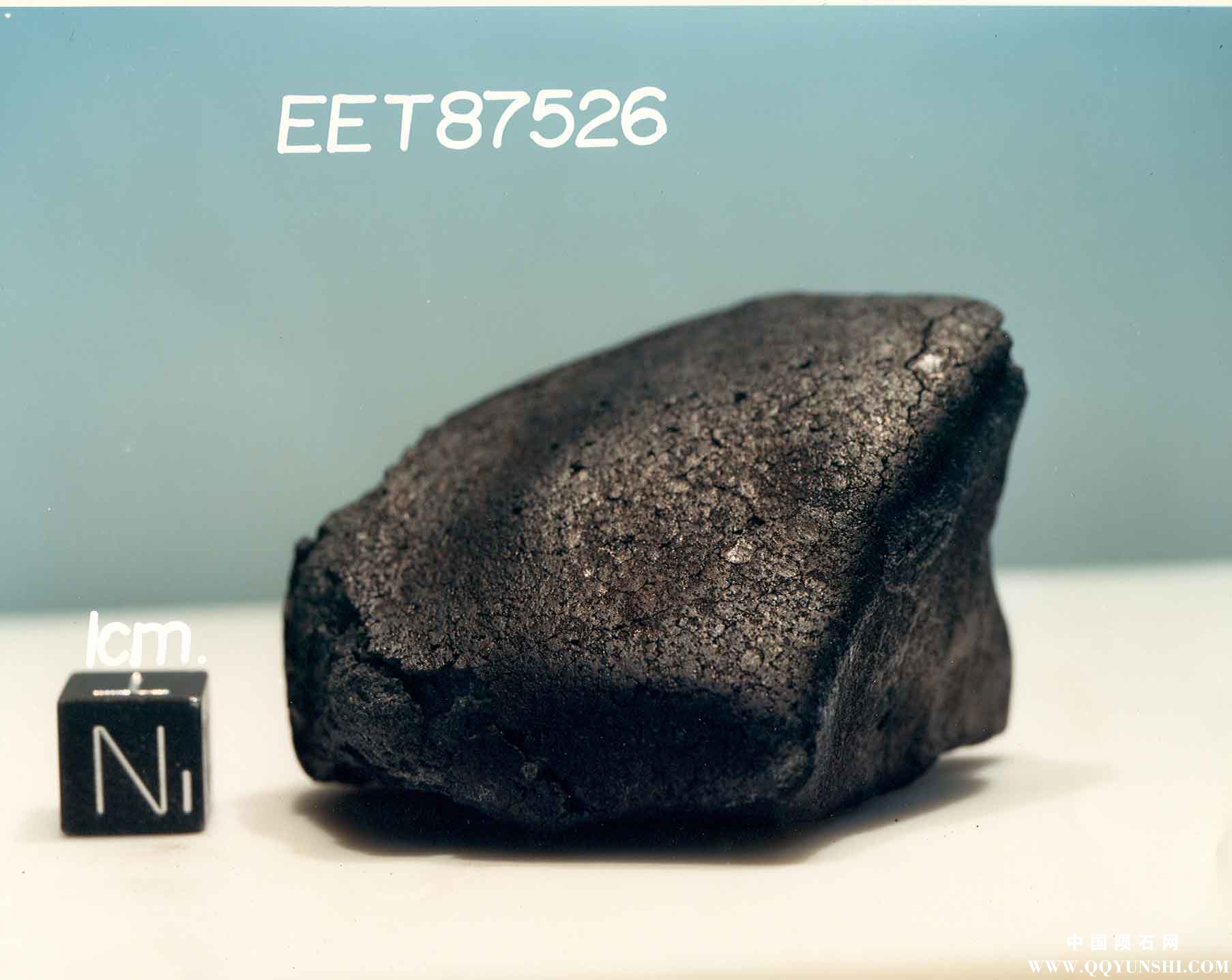 EET87526B.jpg