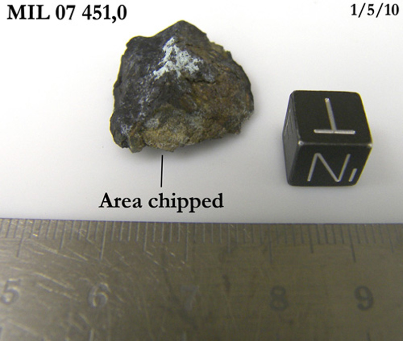MIL07451,0T Post chip.jpg