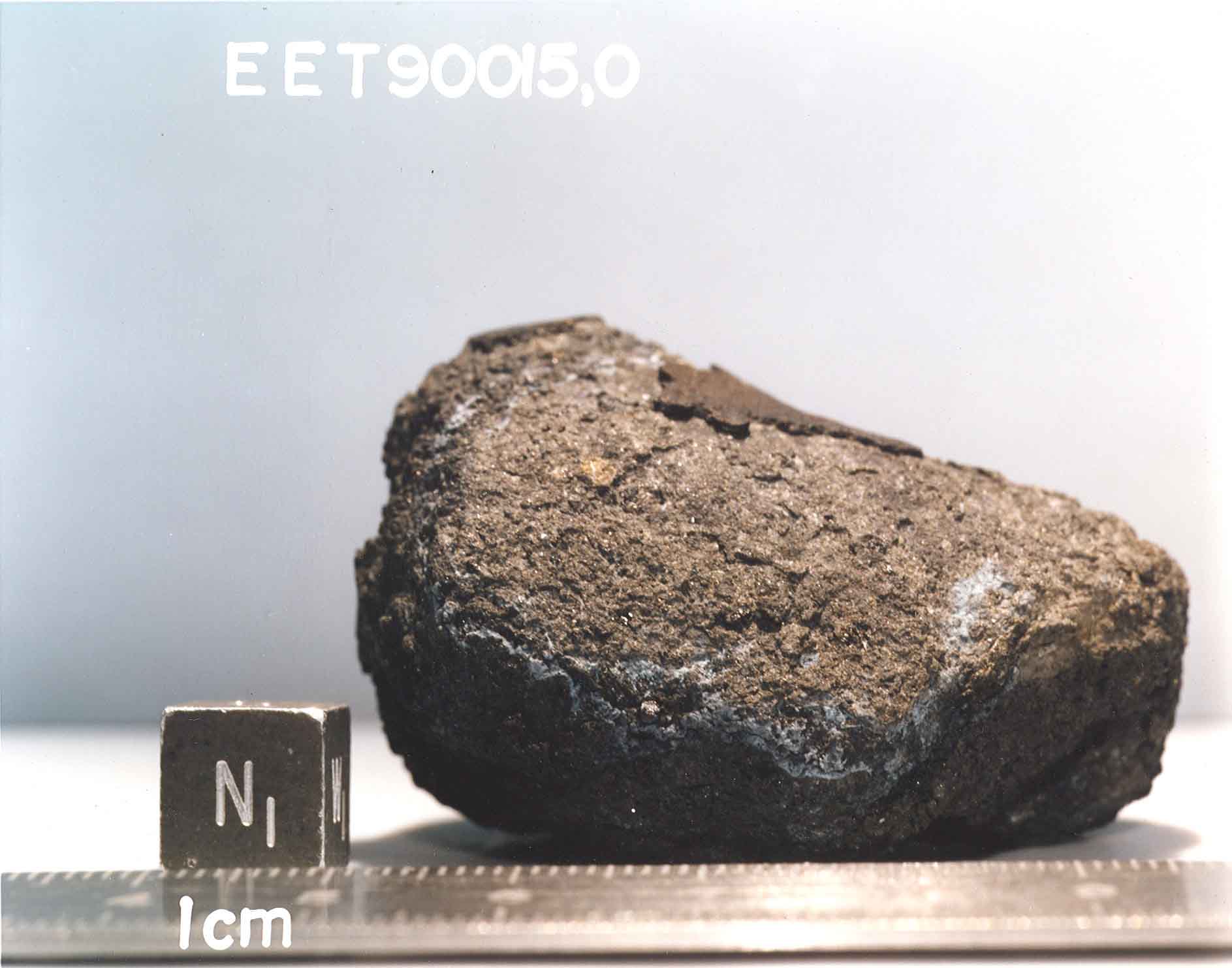 EET90015A.jpg