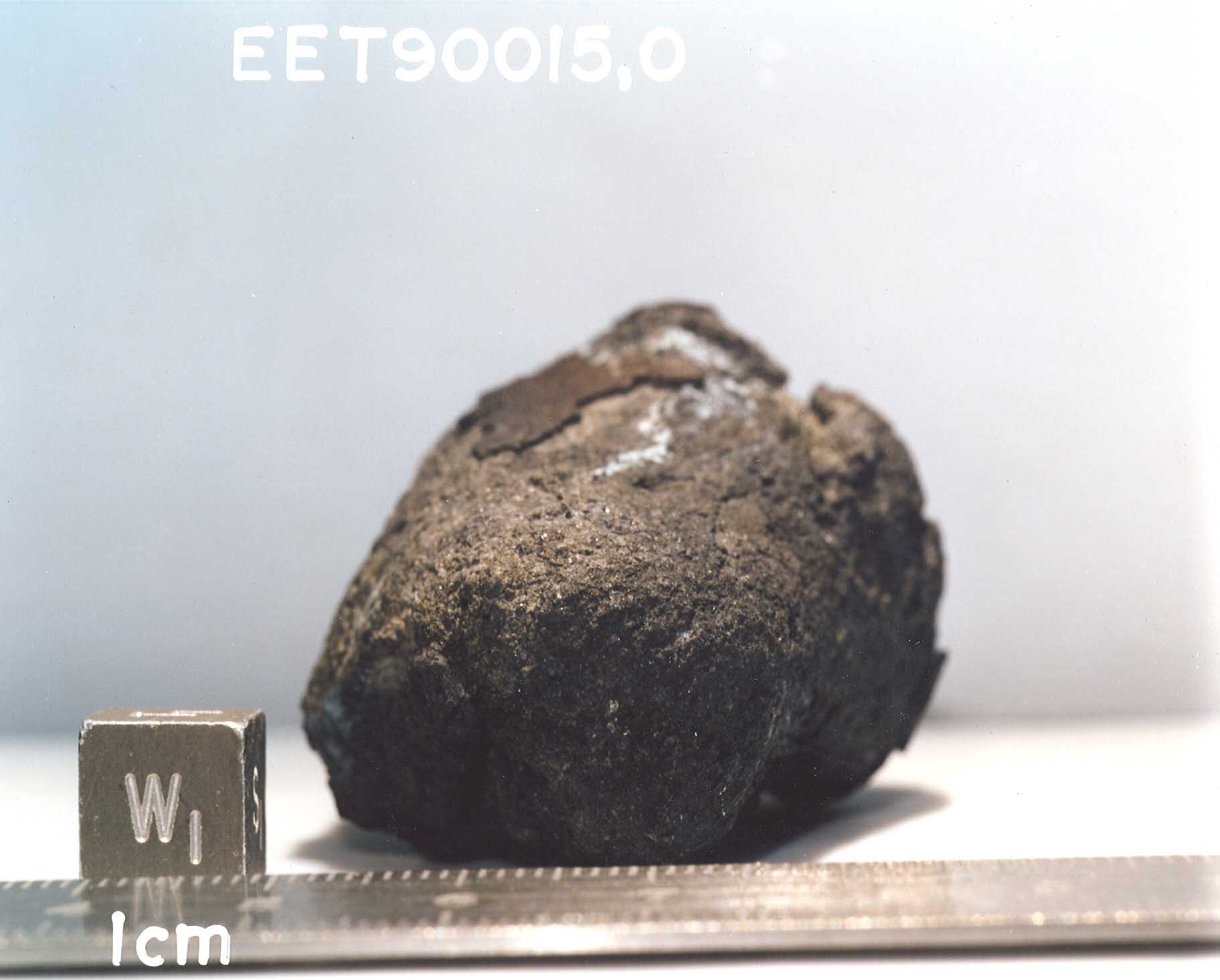 EET90015D.jpg