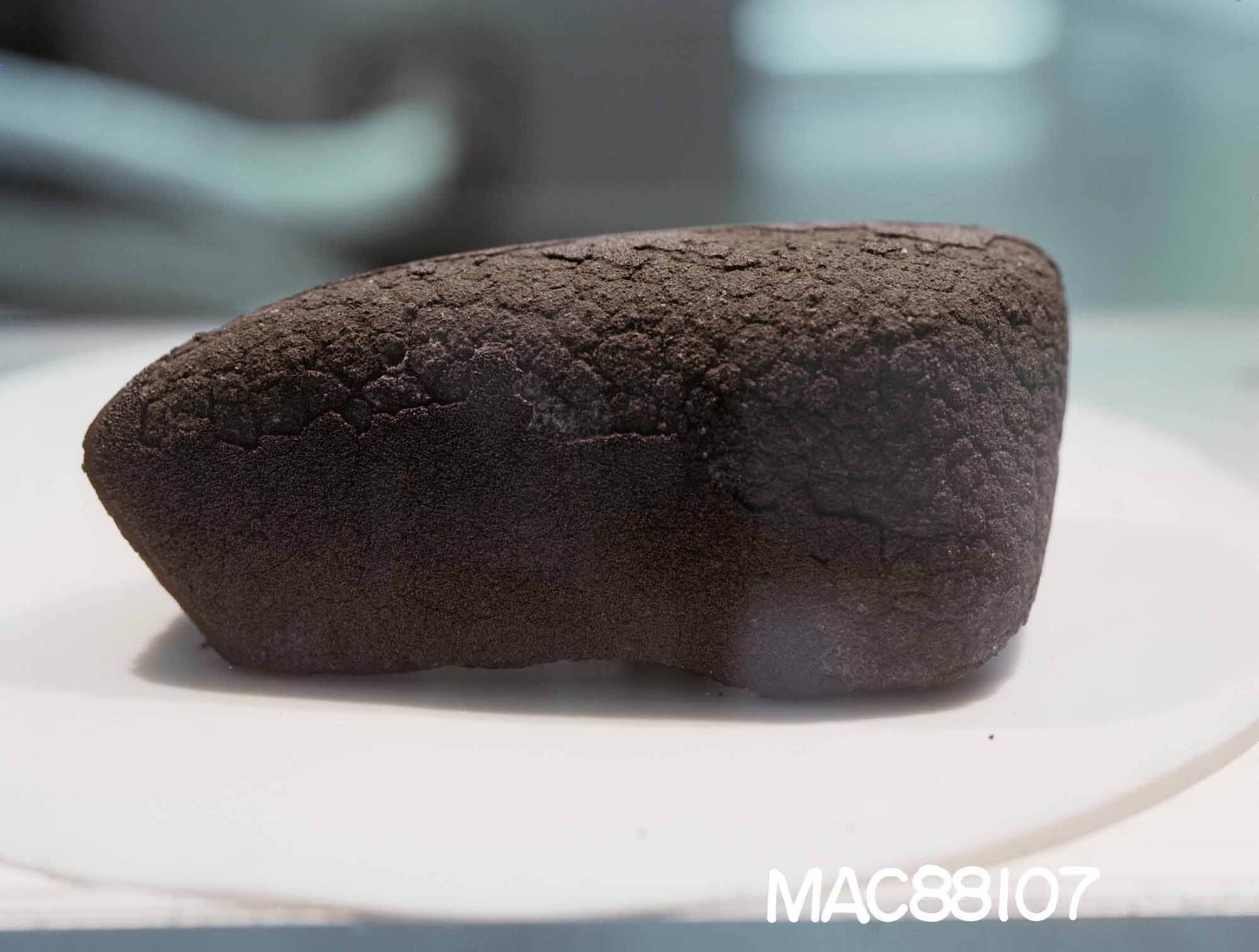 MAC88107(s89-39224).jpg