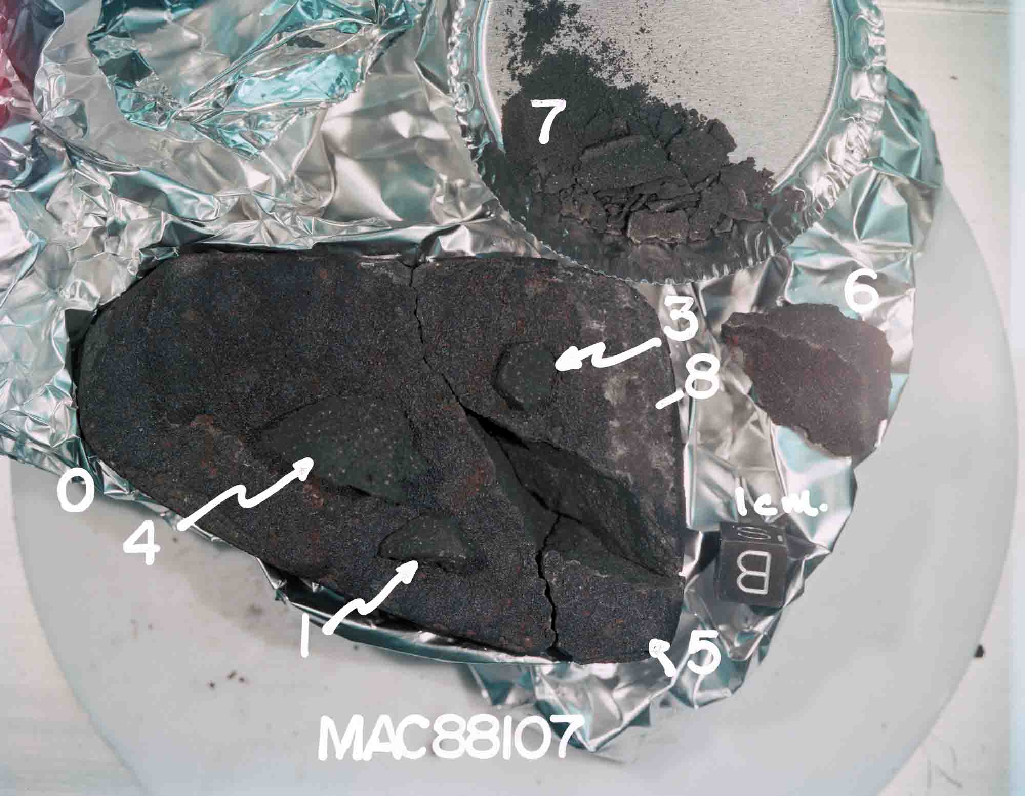 MAC88107(s89-39249).jpg