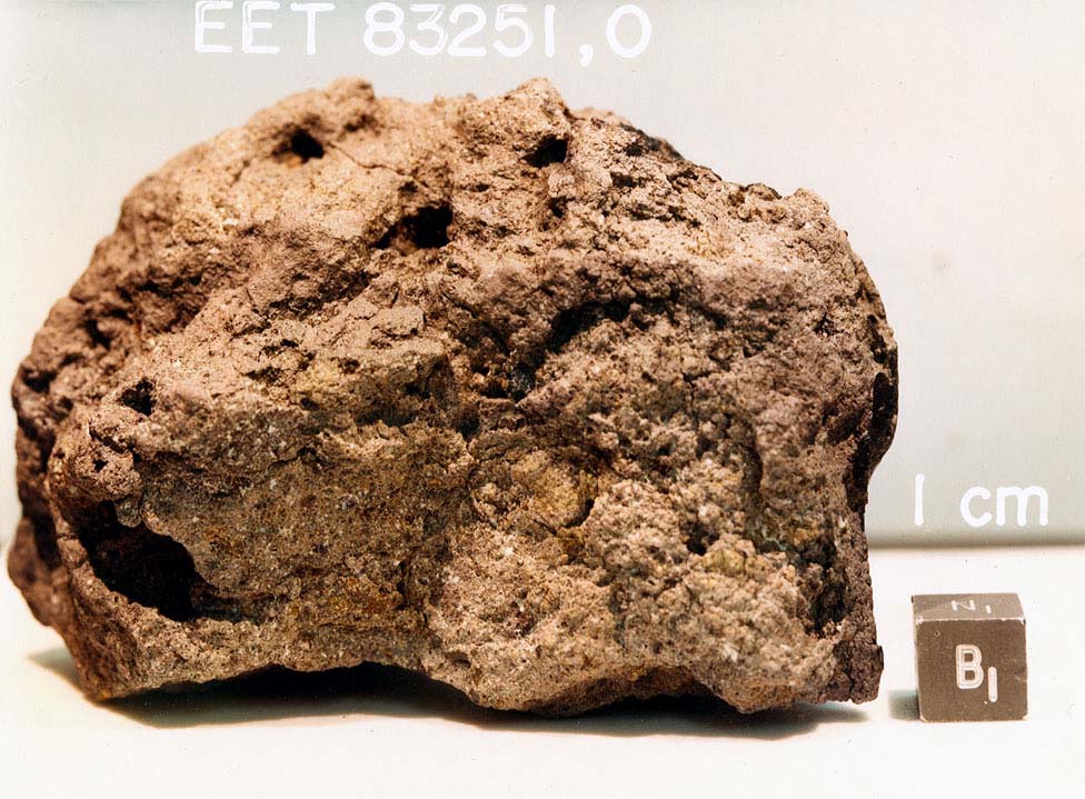 eet83251a.jpg