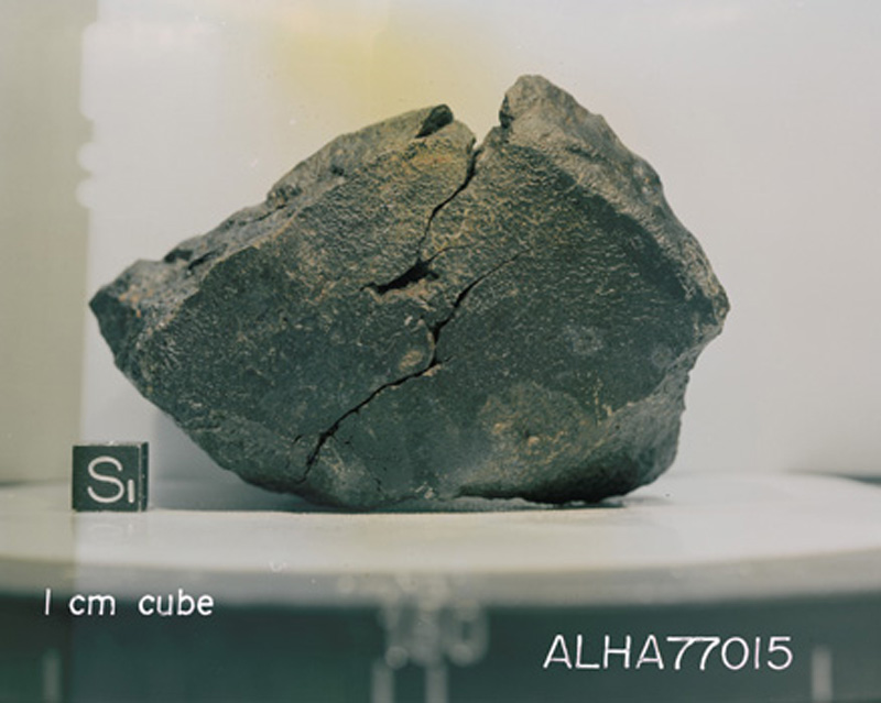 ALHA77015(S79-25560).jpg