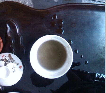 加茶水之前