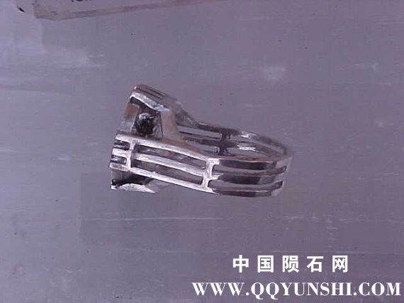 il_570xN.450461481_gyl9.jpg