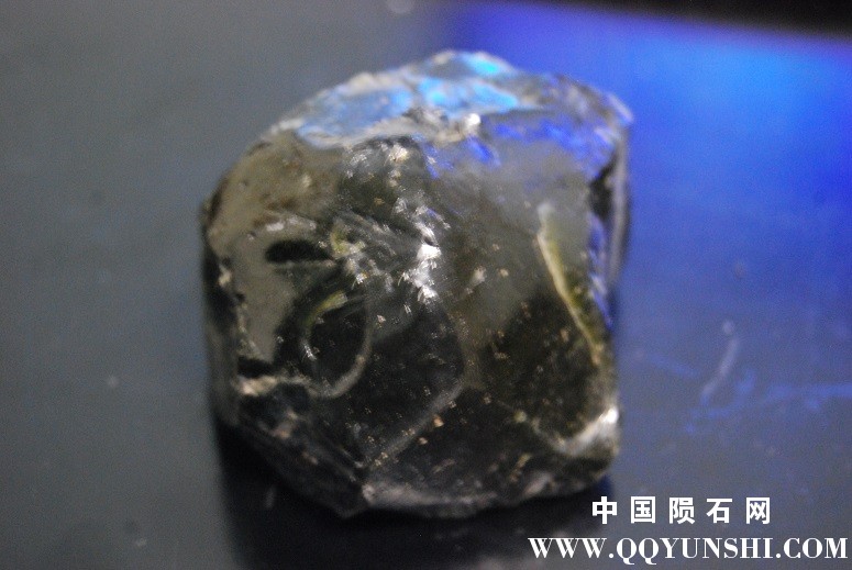 玻璃炉渣
