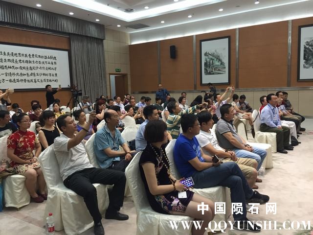 图为会场一撇1.JPG
