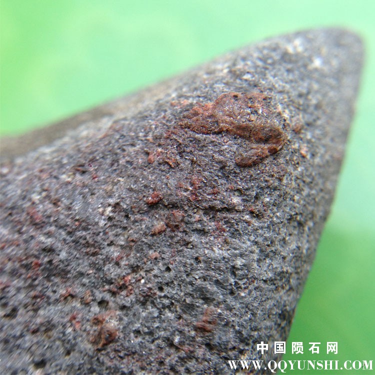 碳质陨石10.jpg