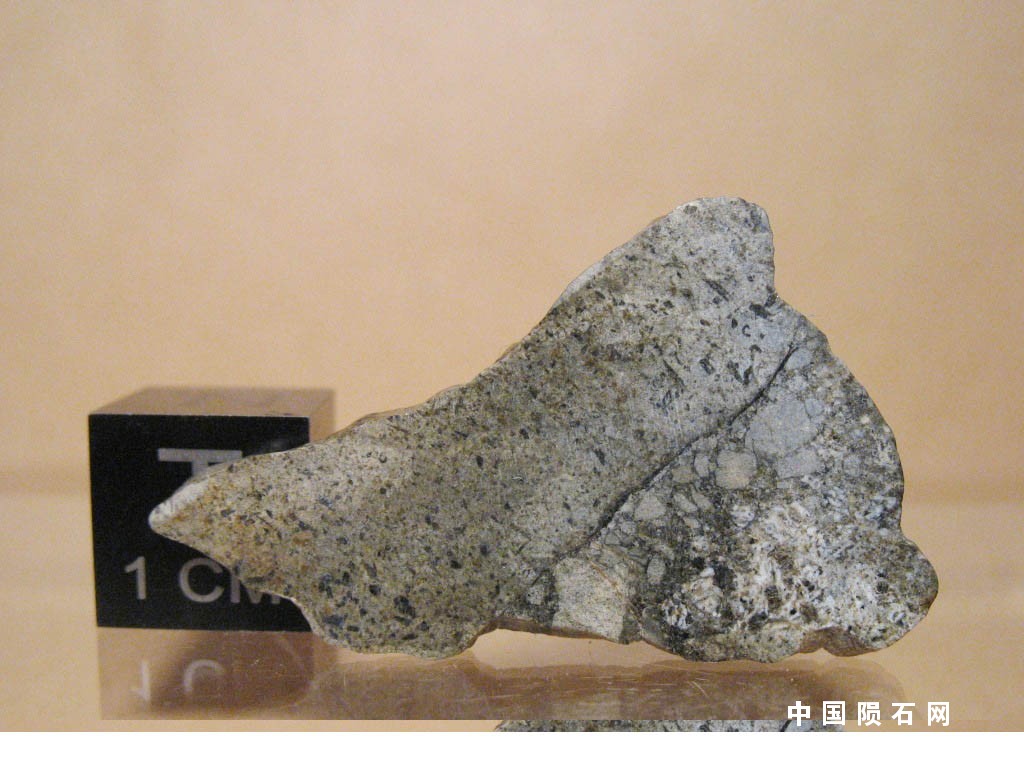 灶神星陨石NWA 8264 eucrite -6.jpg