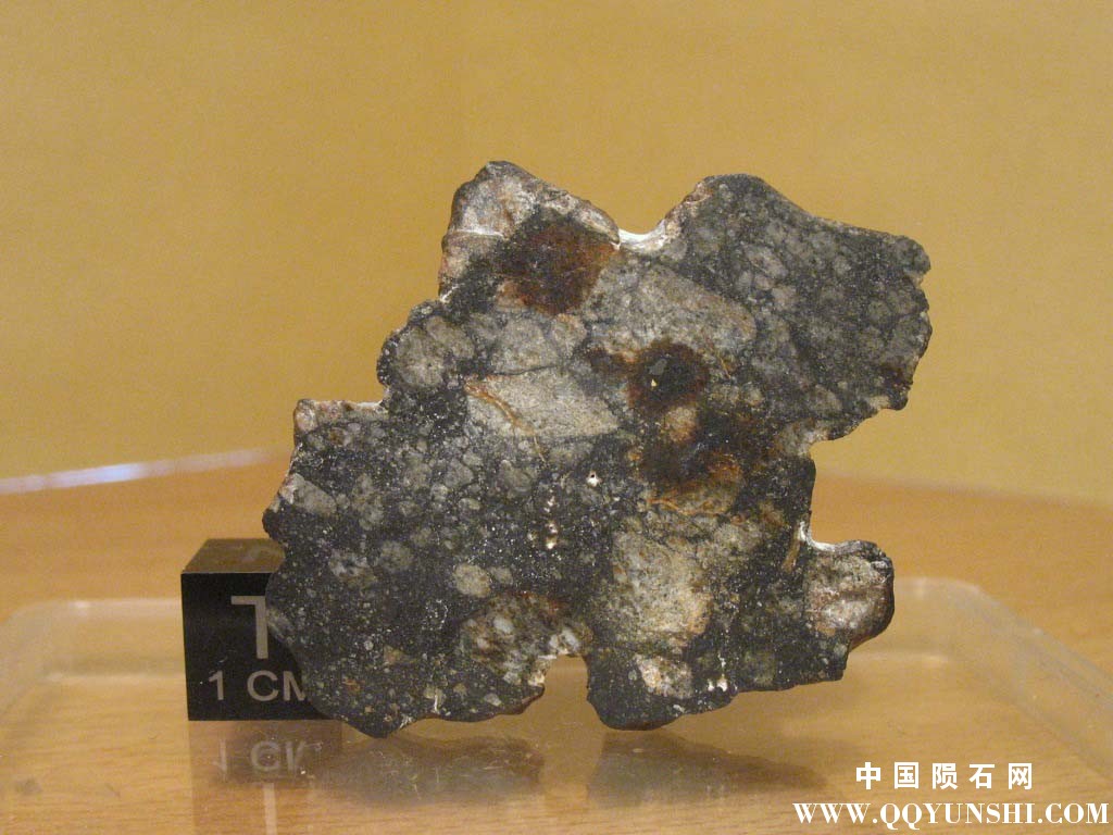 灶神星陨石NWA 8266 eucrite-6.jpg