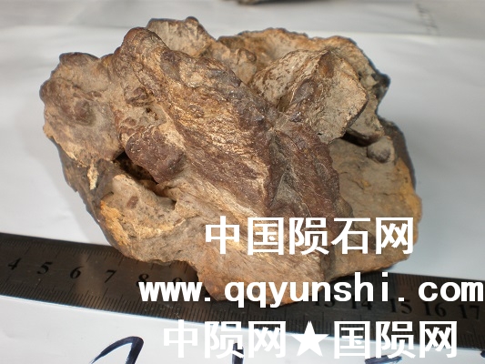 无泥的深孔