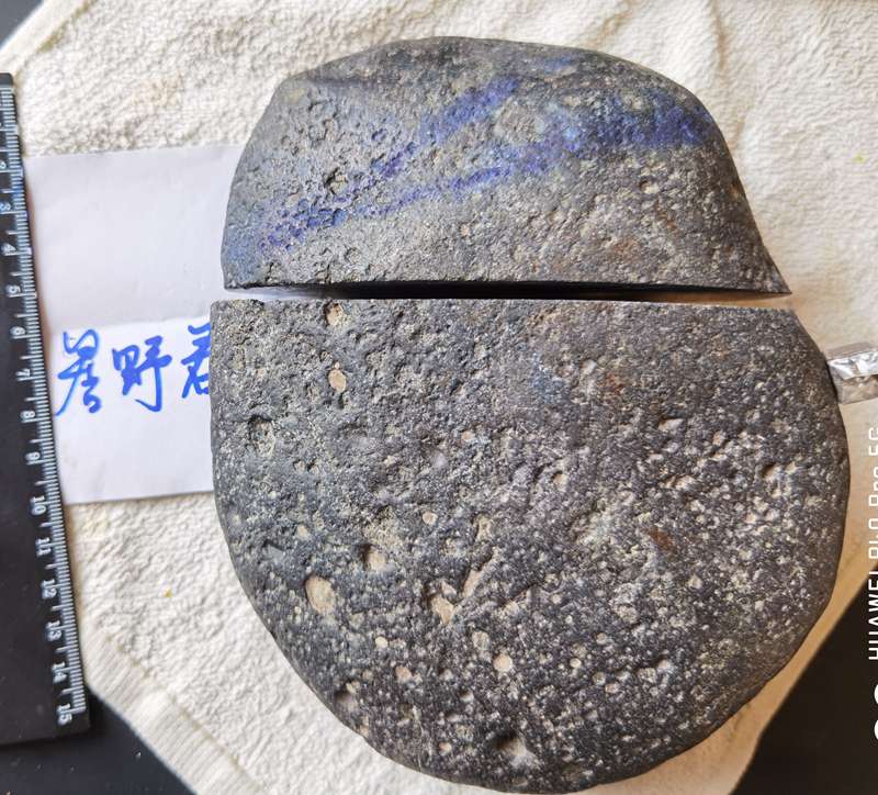 向下的一面