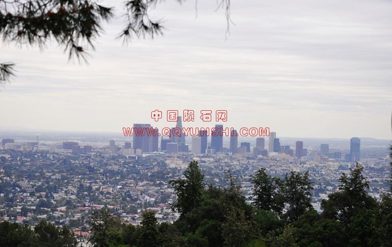 格林菲斯天文台.在天文台可以远眺洛杉矶 Los Angeles 的高楼大厦.JPG