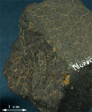 Fusion crust meteorite 56k Nuevo Mercurio.jpg