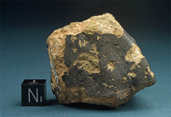 Fusion crust meteorite 010 diogenite nwa 5597.jpg