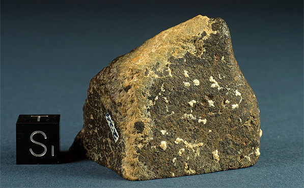 Fusion crust meteorite 035 SAU 464.jpg